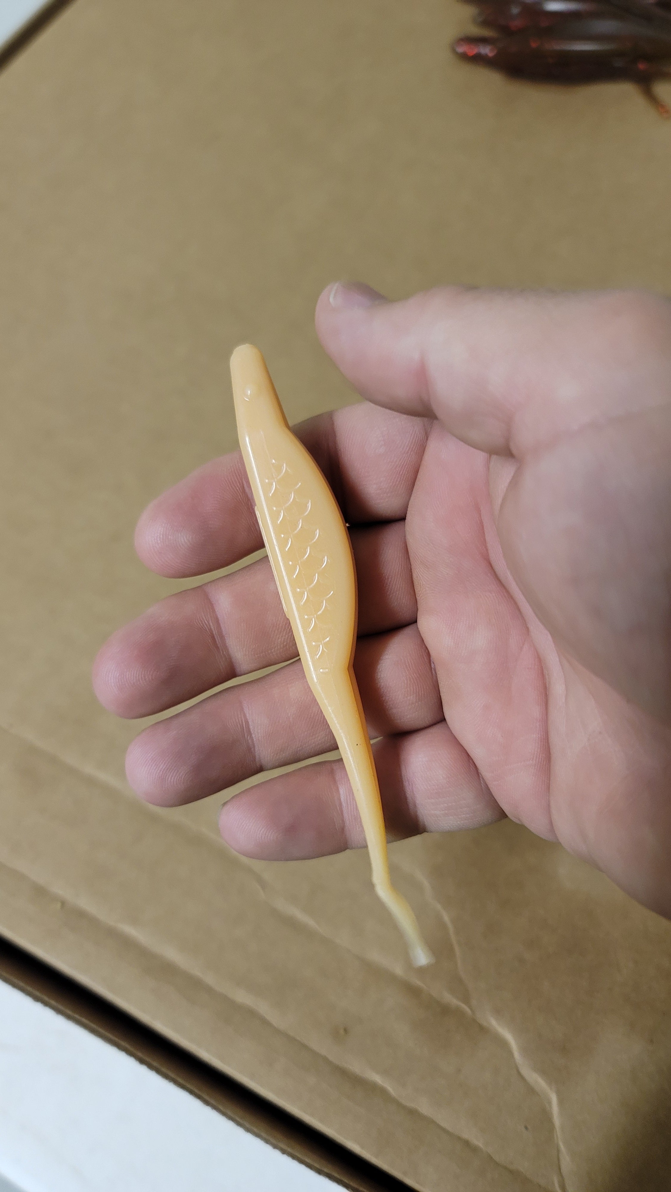 Angled Split Tailed Crush