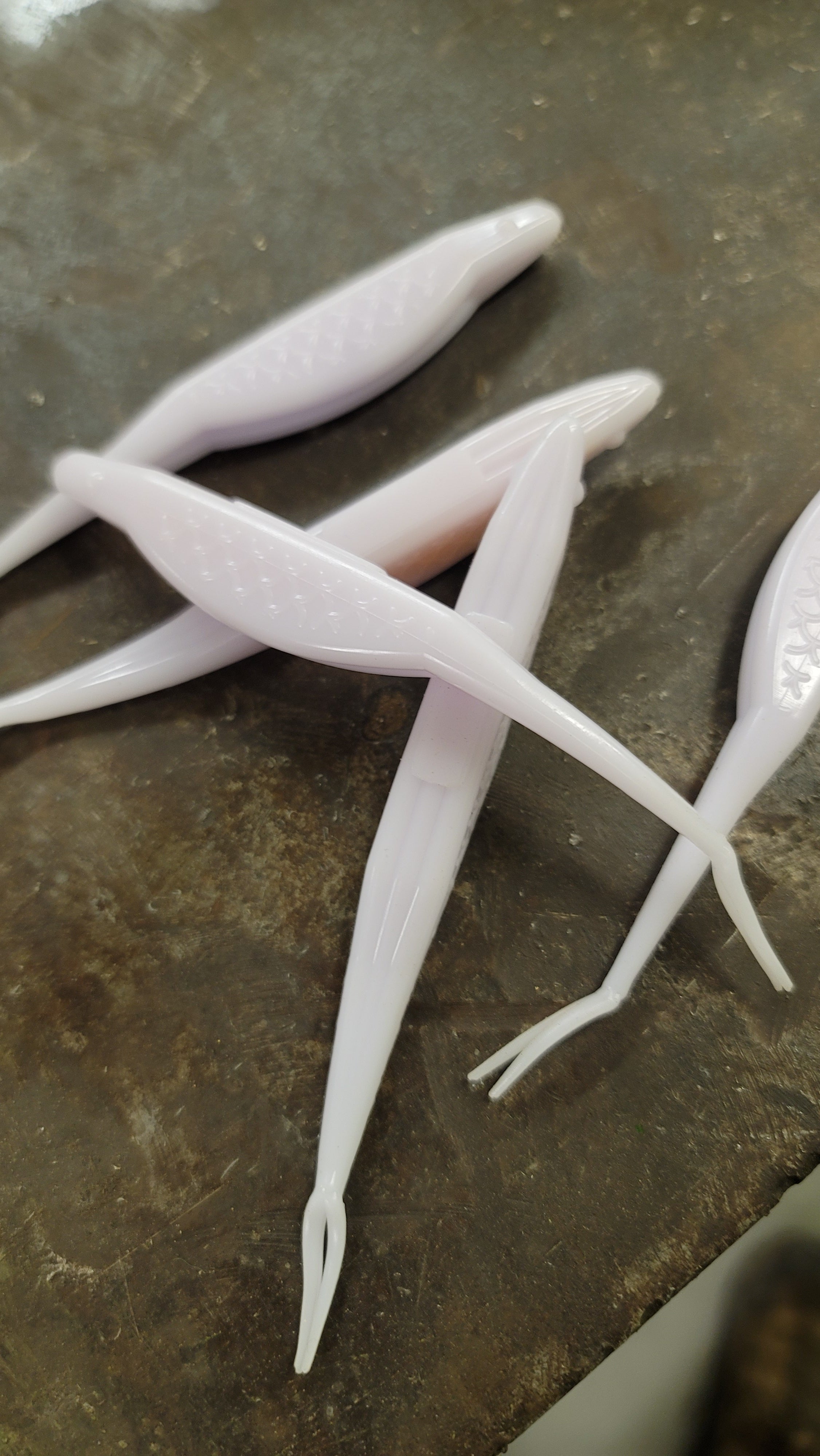 Angled Split Tailed Crush